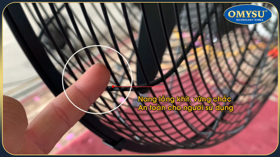 Quạt đứng OMS-650 – lồng quạt nan khít an toàn